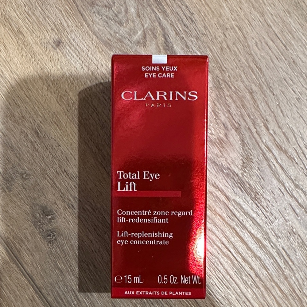 Clarins Total Eye Lift - Bold Red